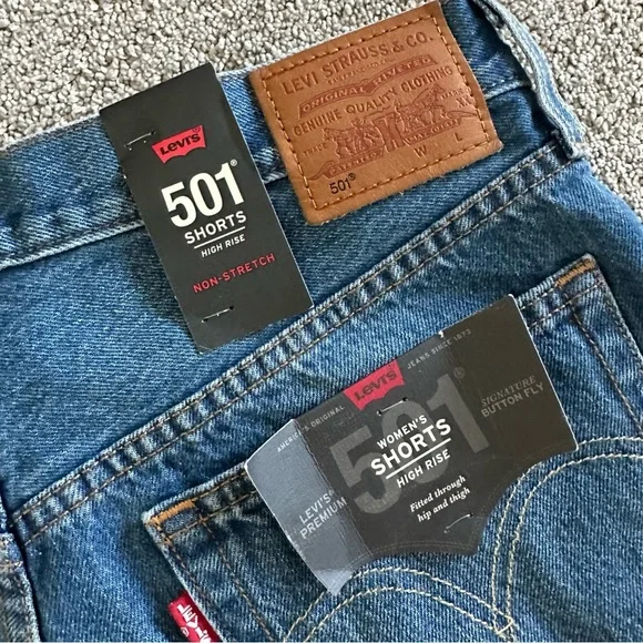 Levi's 501 High Rise Button Fly 100% Cotton Cut Off Drive Me Crazy Jean Short 30 - Picture 5 of 8